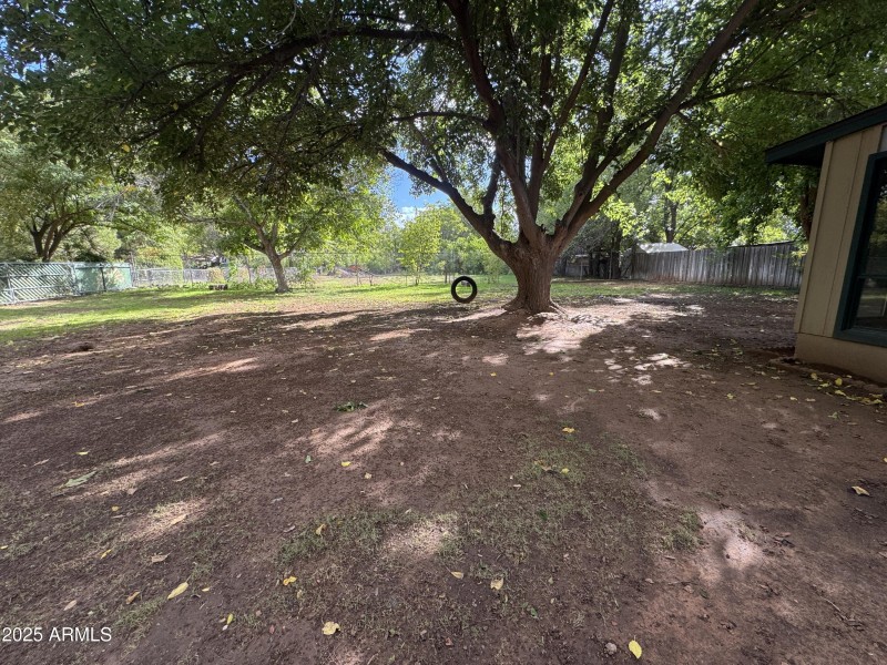 20251015_164015256_iOS