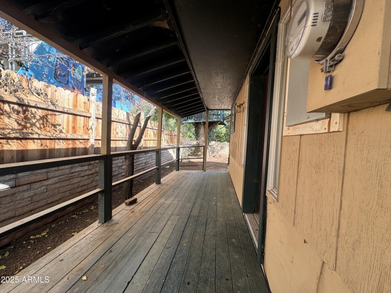 20251015_163902946_iOS