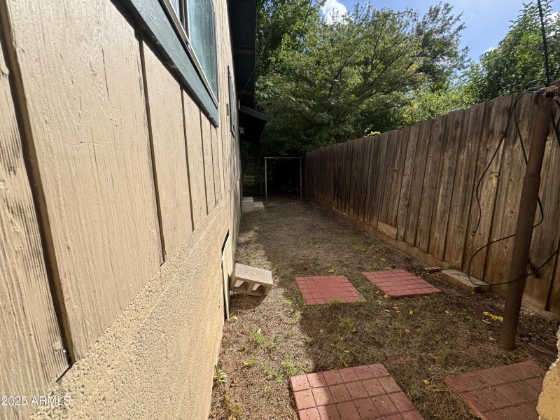 20251015_163926053_iOS