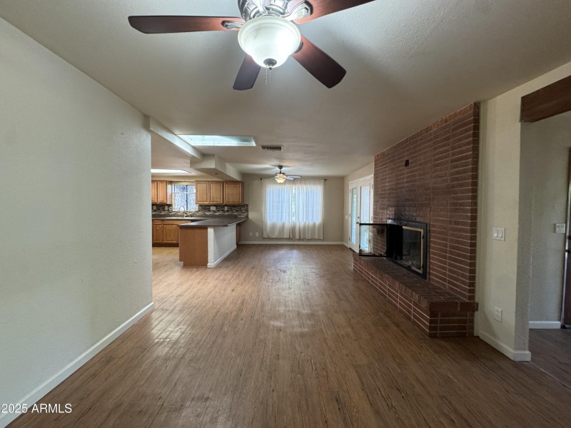 20251015_164533856_iOS