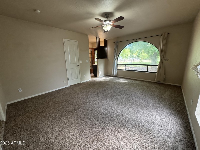 20251015_164907149_iOS