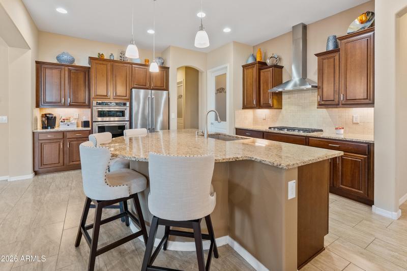 26572 W Abraham Ln-30