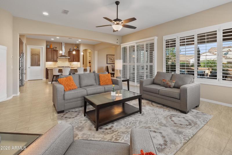 26572 W Abraham Ln-22