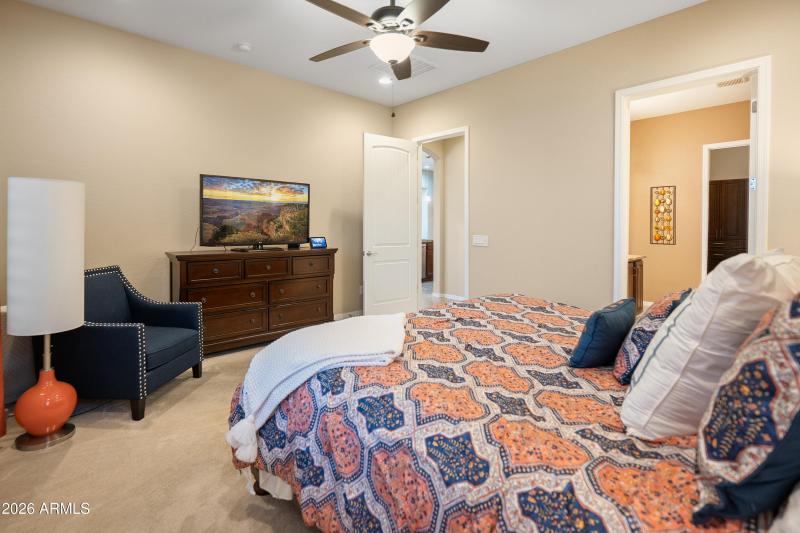 26572 W Abraham Ln-13