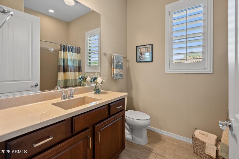 26572 W Abraham Ln-4