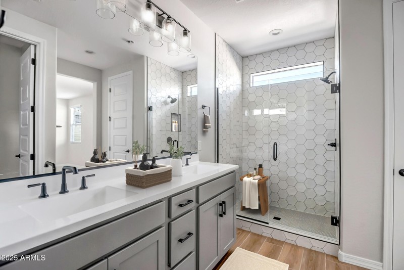 176349150023565767_176349150023565767_ba