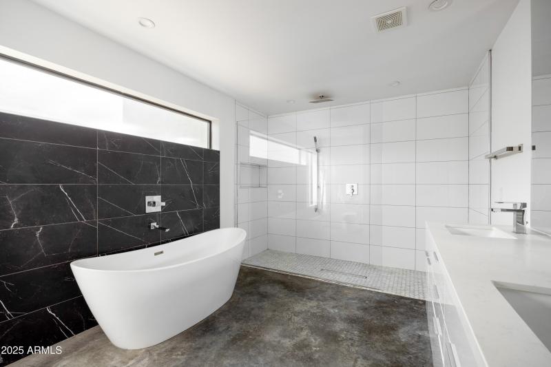 14025 N. 11th Pl.-16