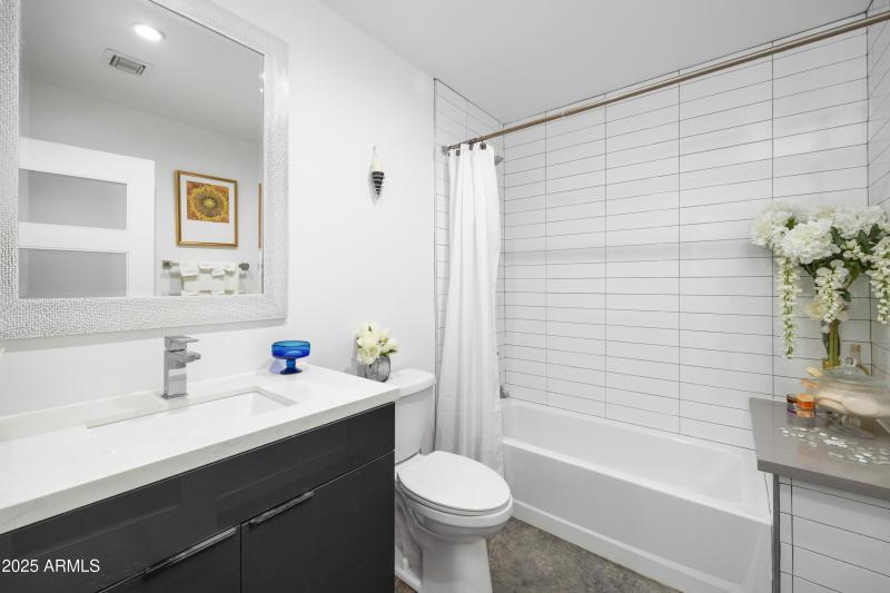 14025 N. 11th Pl.-27