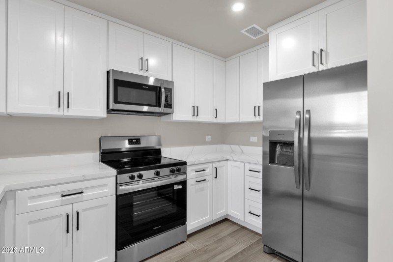 Kitchen - 4730 Northern Ave