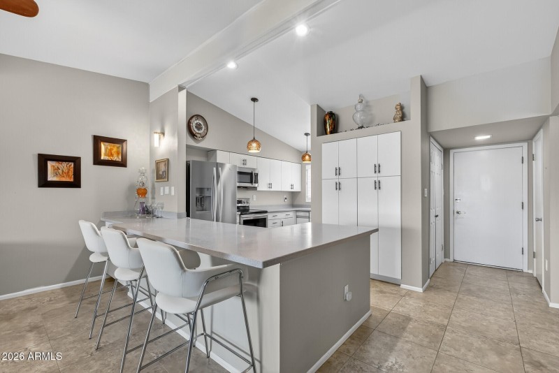 12_10851_N_Fairway12_mls