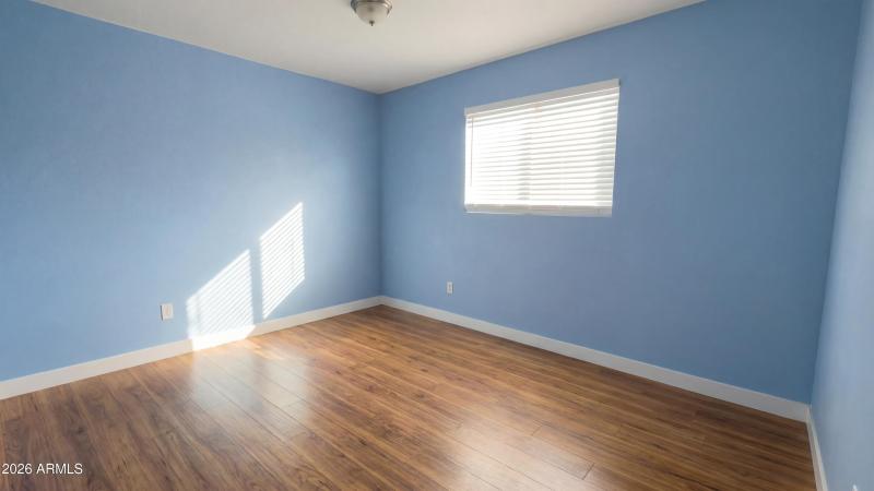 2232 W San Miguel - Office