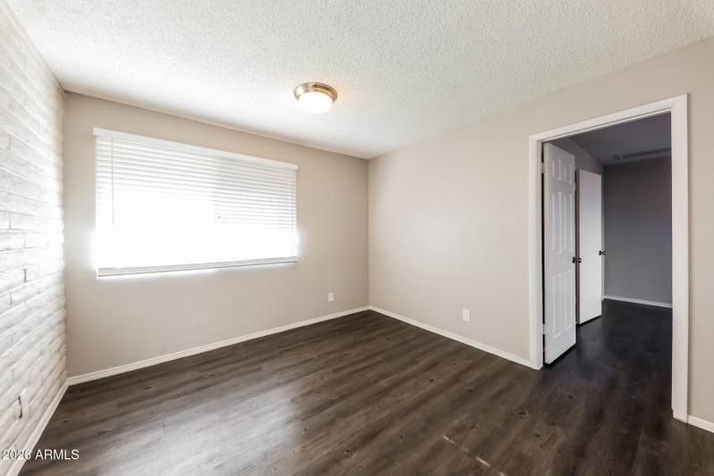 006-photo-family-room-15009713