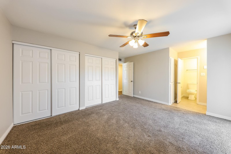 010-photo-main-bedroom-15009707