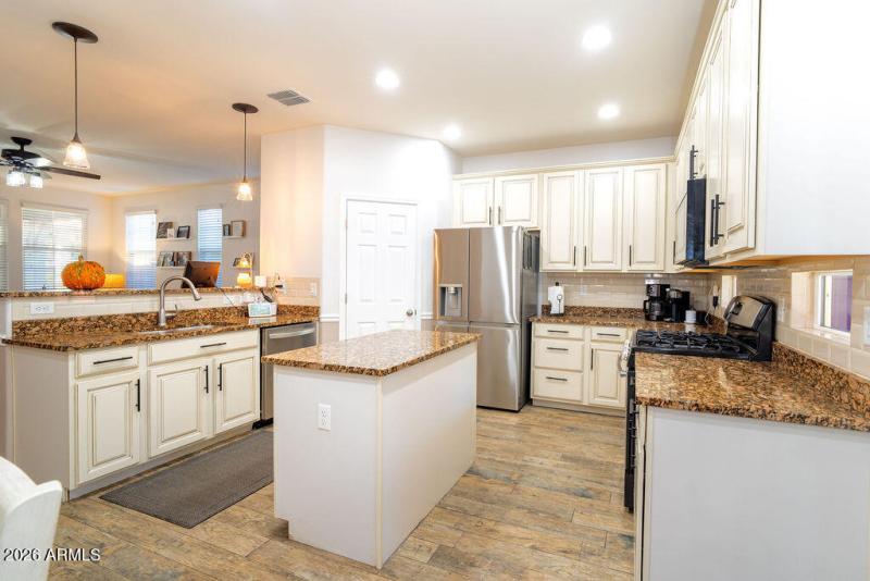 7511EOsageAveMesaAZ85212--34