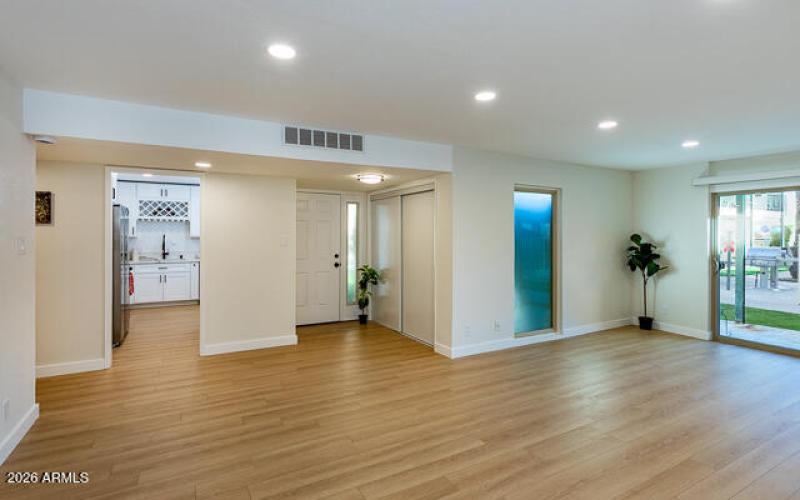 3655 N 5th Ave Unit 103 MLS-9