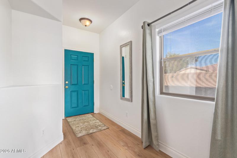 16805 W RIMROCK ST Entry