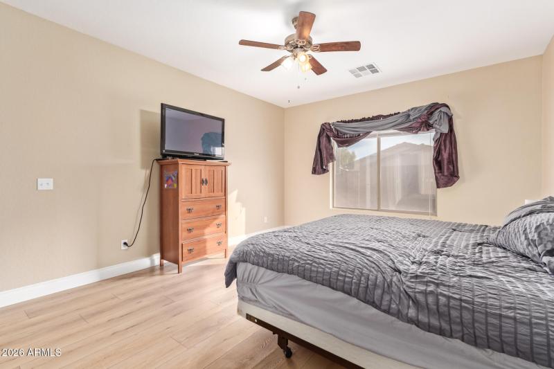 16805 W RIMROCK ST Master Bed 3