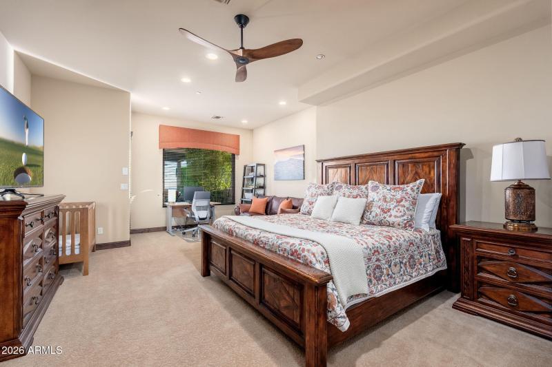 LOWER LEVEL PRIMARY SUITE