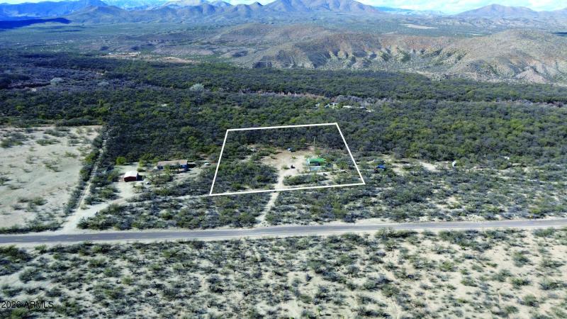 Group of 2 Objects (2)