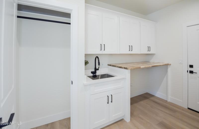 Laundry - Main Floor