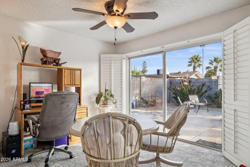 8-web-or-mls-3915-e-windrose-dr