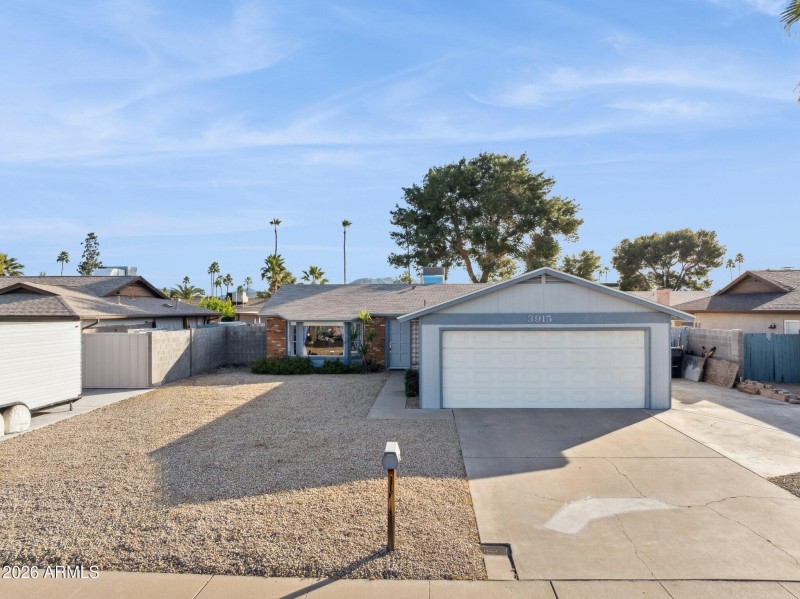 26-web-or-mls-3915-e-windrose-dr