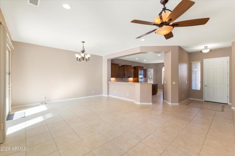 09-Living & Dining Room