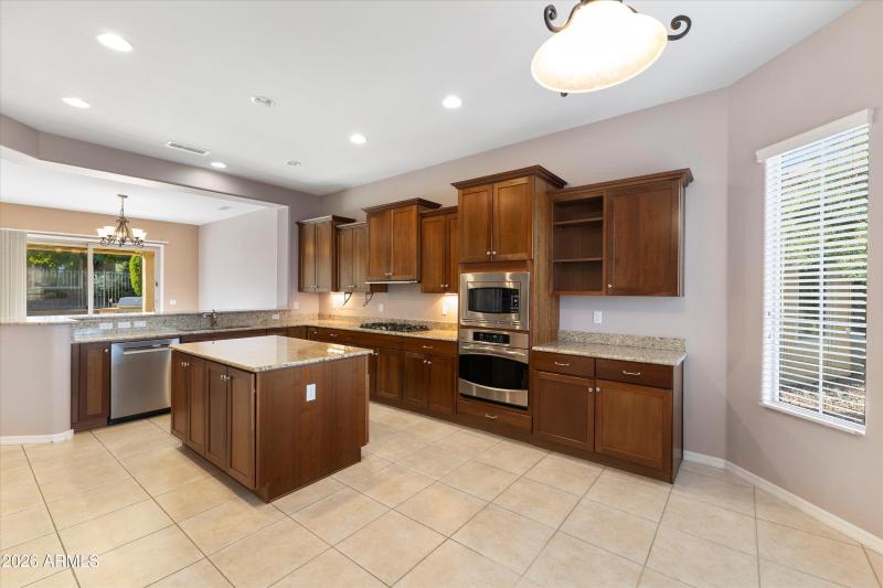 16-Kitchen