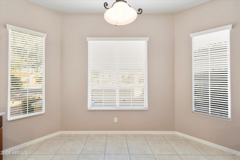 19-Breakfast Nook