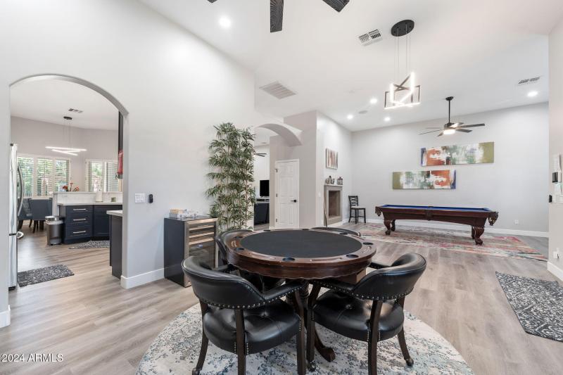 006__1920 E Aurelius Ave