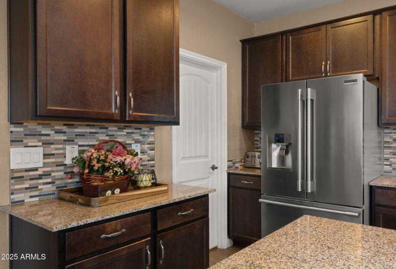 17-web-or-mls-Great Room6