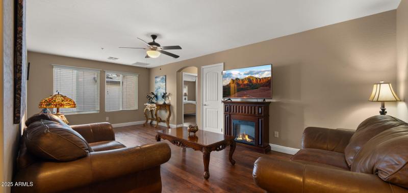 35-web-or-mls-Upstairs Loft4