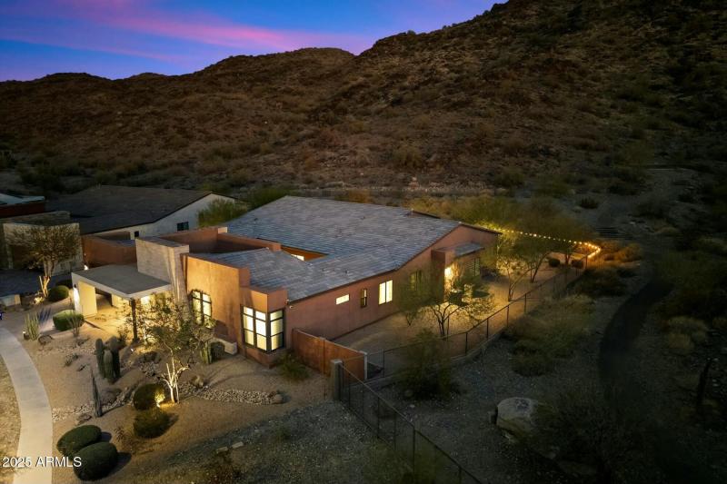 West side View Twilight