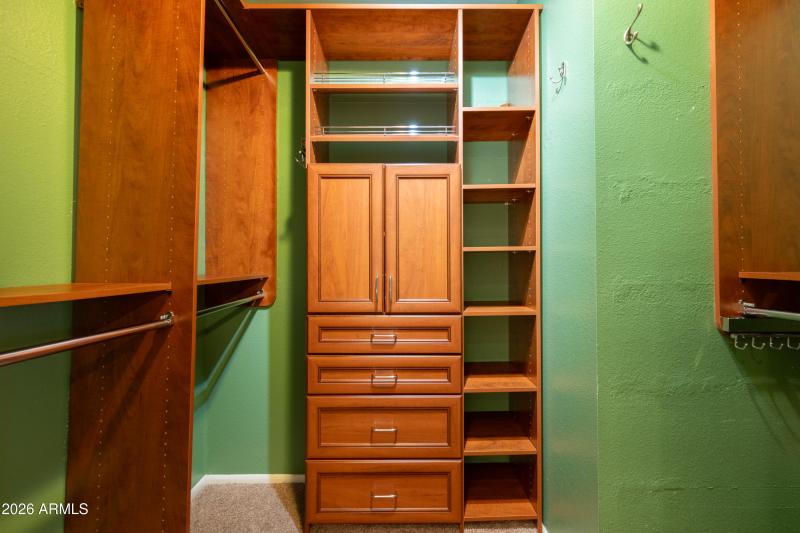 2115 E Greenway Dr-21