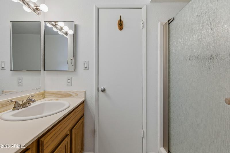 2115 E Greenway Dr-24