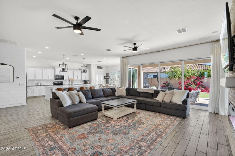 5-web-or-mls-36-S 223rd St