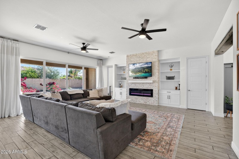 7-web-or-mls-39-S 223rd St