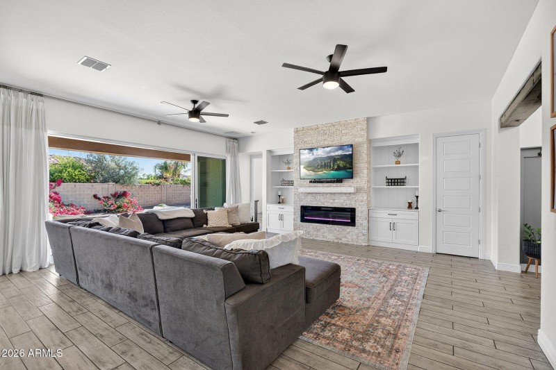 8-web-or-mls-38-S 223rd St