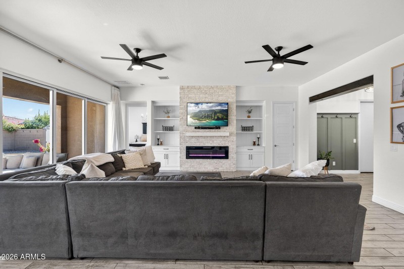 9-web-or-mls-40-S 223rd St