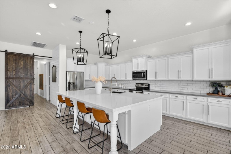 13-web-or-mls-44-S 223rd St