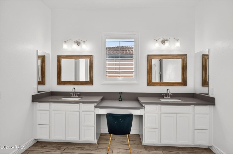 30-web-or-mls-23-S 223rd St