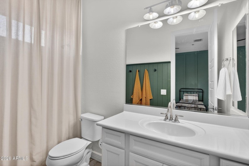 40-web-or-mls-33-S 223rd St