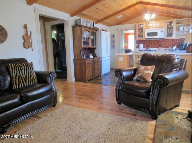 20251120201354546494000000-o