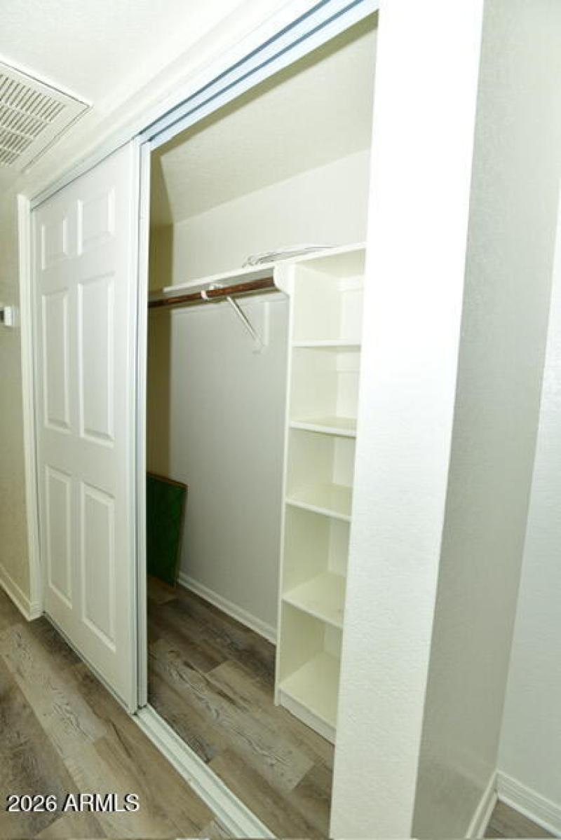 1943 E South Mountain Ave 20