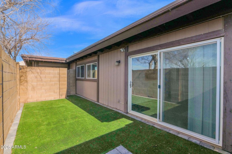 21-web-or-mls-P1437278