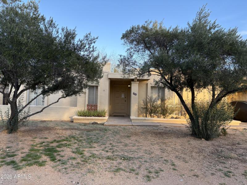 Front house_1007 E. Village Cir