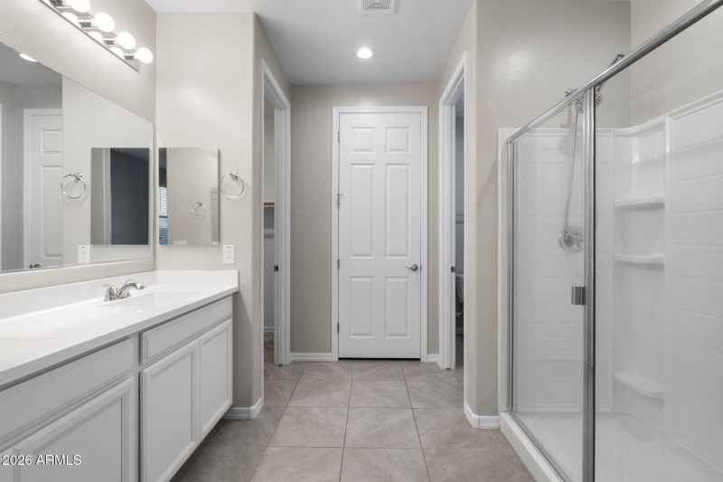 26-web-or-mls-1642 W Hopi Dr-24