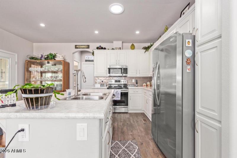 20231127213529857372000000-o