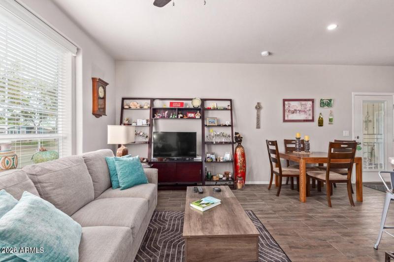 20231127213457073371000000-o