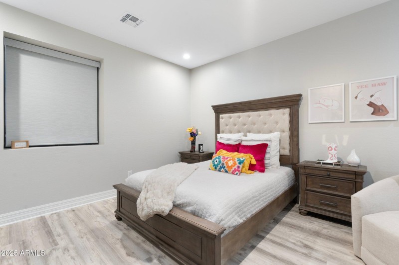 25-web-or-mls-DSC08551